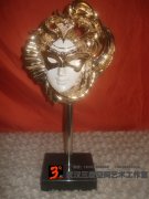 武汉工艺品摆件：面具女人