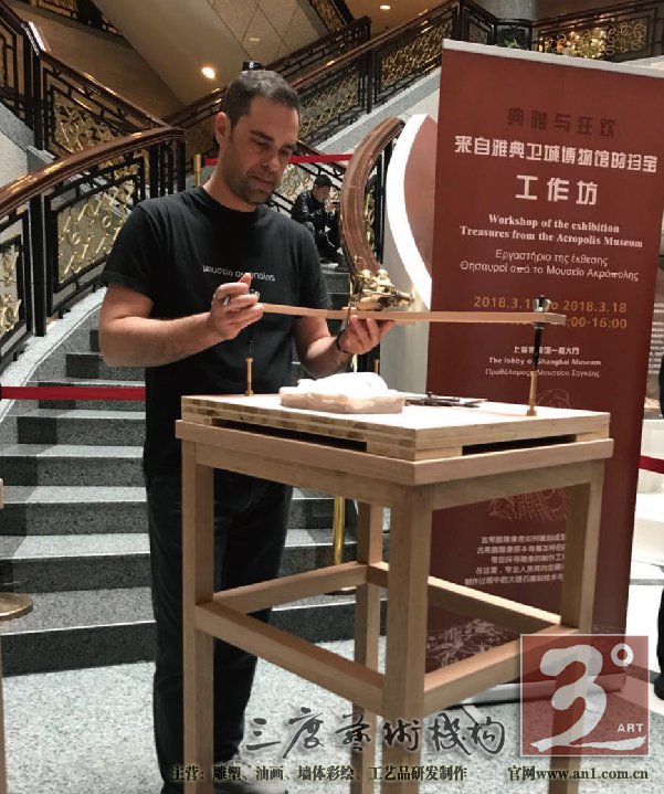 而季米特里斯基尔基斯则是一位大理石雕刻专家、大理石雕塑保护技术专家武汉雕塑厂/三度雕塑公司