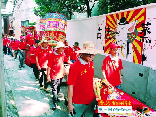 墙绘关帝出游