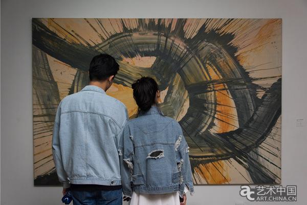 北京大学彭锋教授任策展人