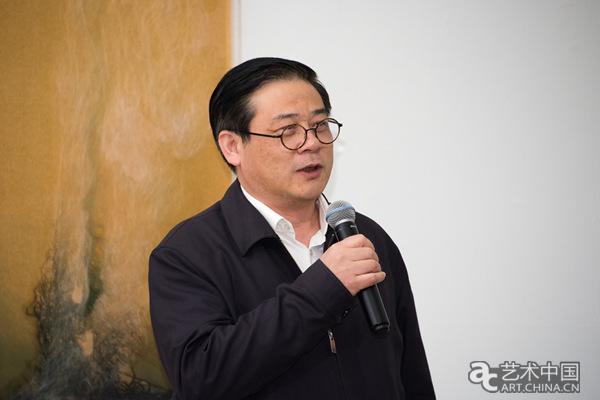 北京大学彭锋教授任策展人