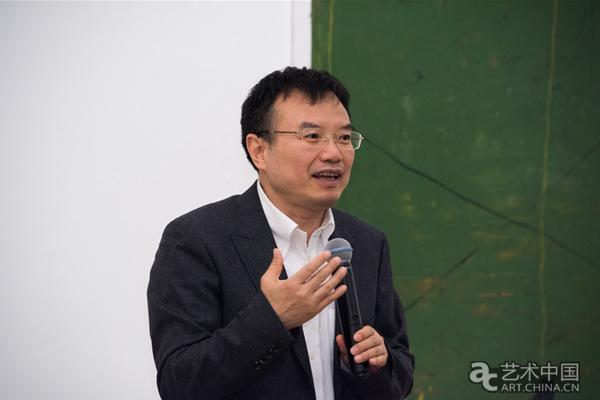 北京大学彭锋教授任策展人