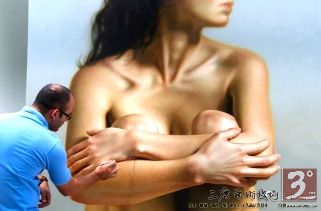  而后现代艺术的发展就和绘画更加少关系了