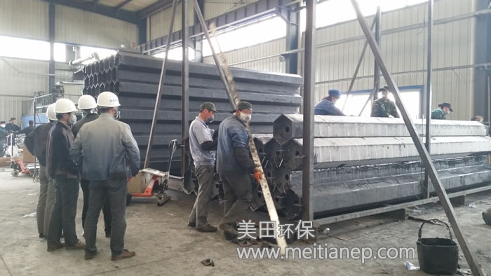 这种材质的导电玻璃钢阳极管具有强度高、刚性好、导电性能好、阻燃等优点