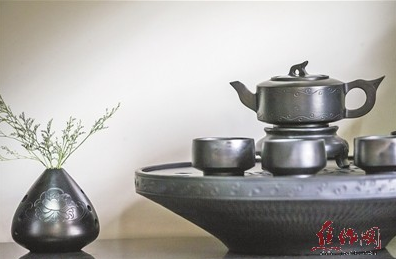 沁阳黑陶华丽嬗变 黑陶茶壶国内首创 