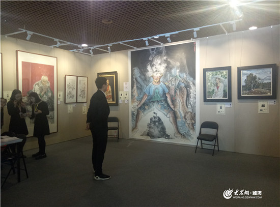  本次画廊坚持巨、特、精的展出理念