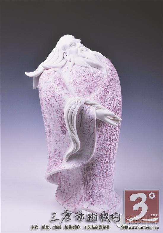 福建德化陶瓷雕塑家夫妻合璧 争分夺秒塑“女神”