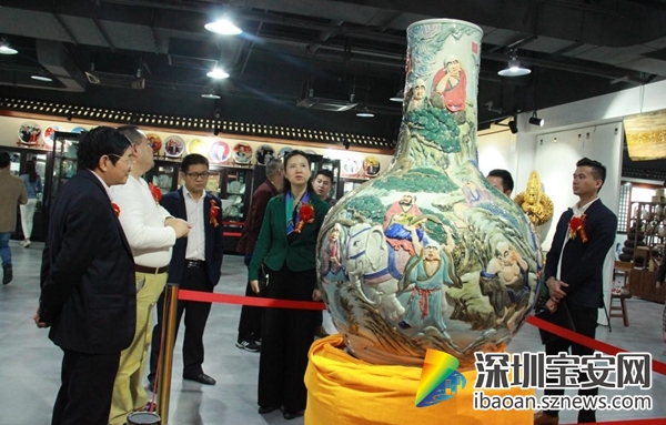 在本次展览的展品中有世界最大的薄胎陶瓷碗