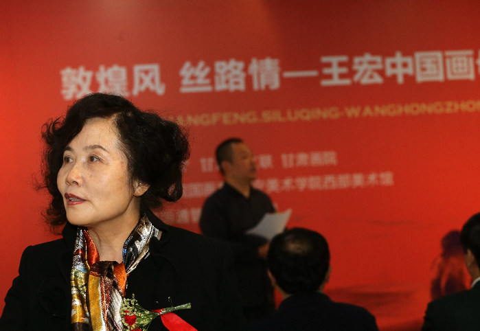 此次展览是作者多年来以“敦煌风、丝路情”为主题的一个专题母校汇报展览