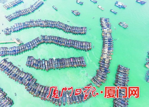 厦门推广小型玻璃钢渔船 航速快长期泡水不生锈