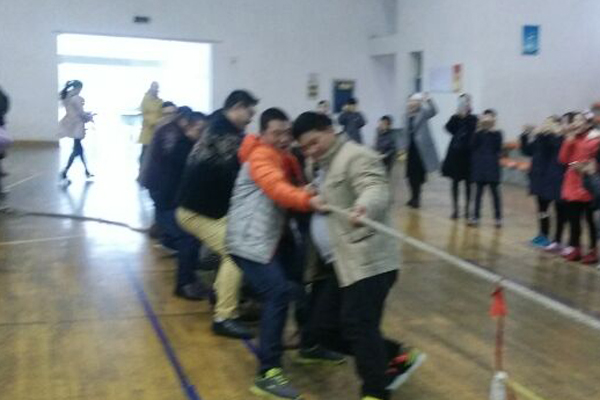 为了让家长会开展的别有意义