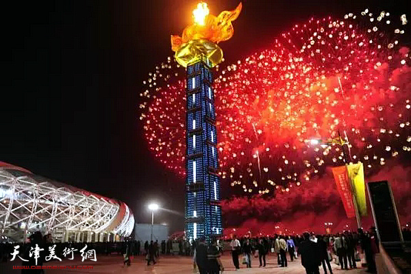 是中国公共艺术从主流性的、主体性的意识形态