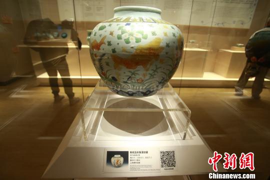该展览以全景解读为理念