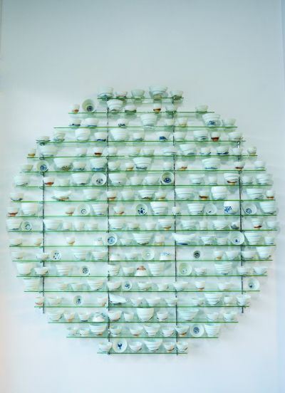  2013.9.11（陶瓷） 2013年 方力钧（中国） 再造系列之圆锥（陶瓷） 2015年 寄神宗美 （日本） 胡兀鹫（陶瓷） 2017年 让—弗朗索瓦·富尤（法国） 重生（景德镇系列）（陶瓷） 2016—2017年 李泽守（韩国） 4月22日