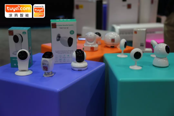 智能判断危机 涂鸦智能的AI摄像头一直备受关注