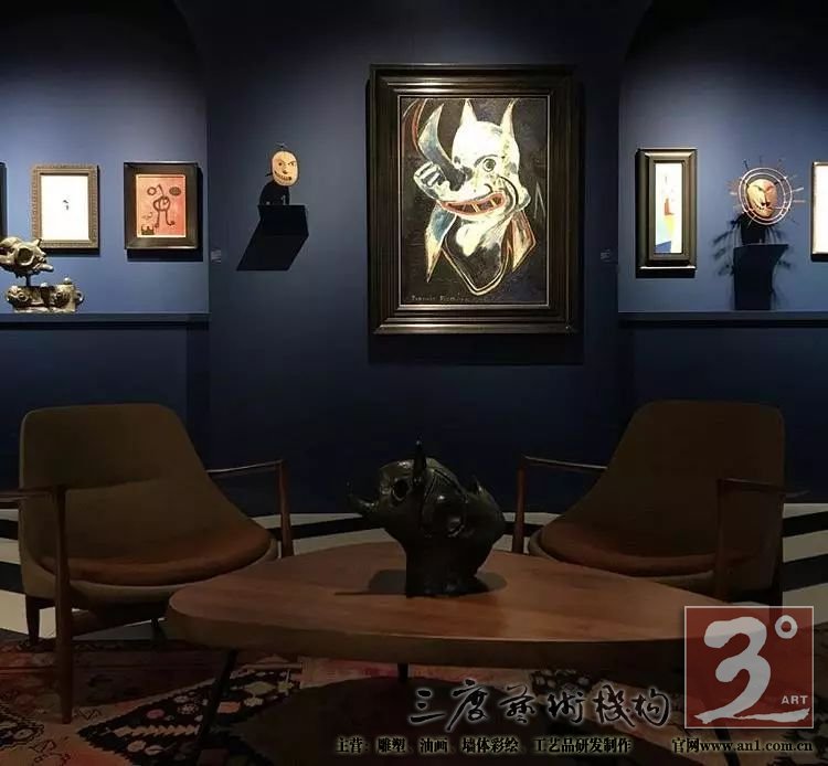而同期开幕的TEFAF又为我们带来了哪些佳作呢？YT在此为你精选了2018 TEFAF纽约春季艺博会上必看的8个展位