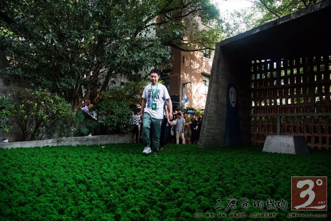 而是相互依存、互为作用的集群