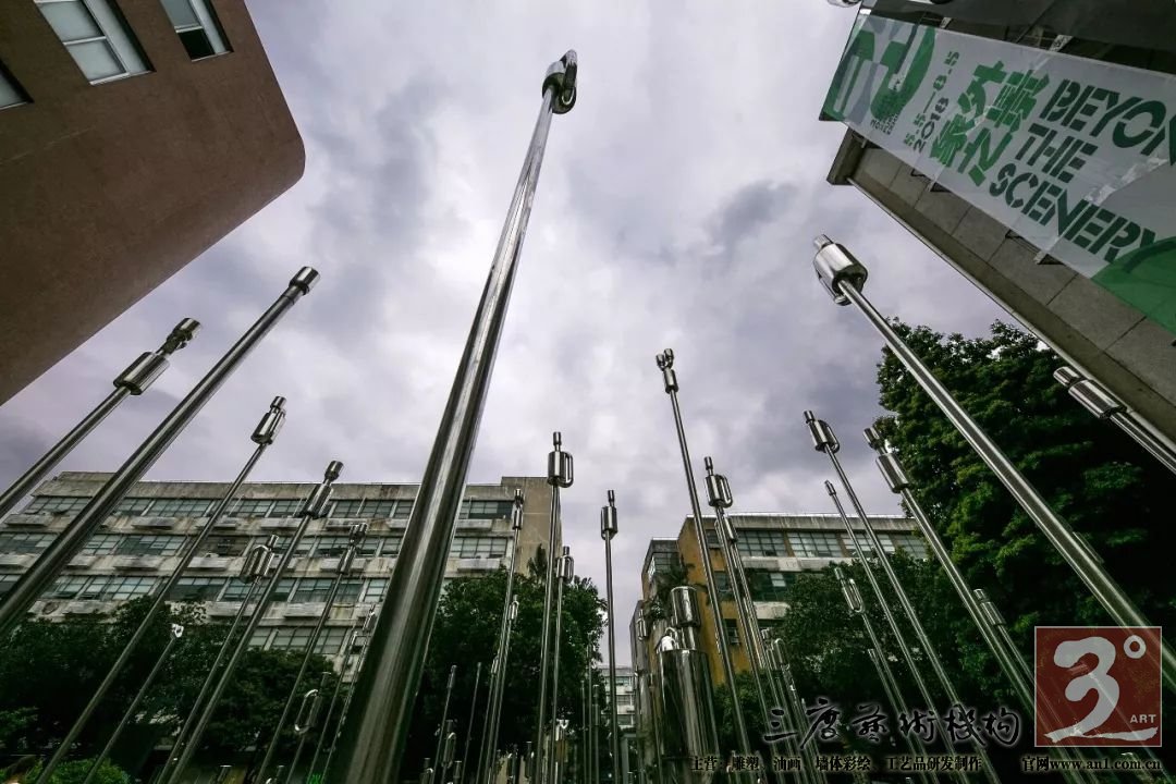 而是相互依存、互为作用的集群