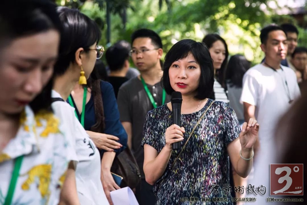 而是相互依存、互为作用的集群