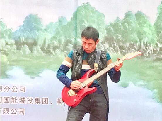 青山绿水美不胜收一一著名油画家张先林先生的作品赏析