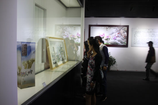 “艺聚珠山”首届陶瓷艺术作品展隆重开幕