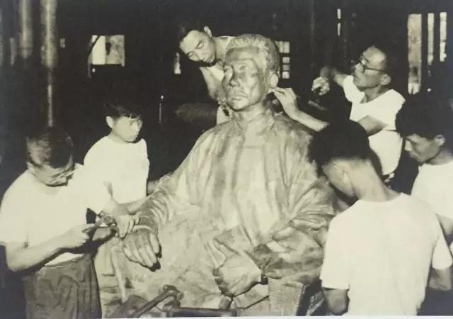 他因此成为中国美术学院雕塑系史上担任系主任时间最长的人