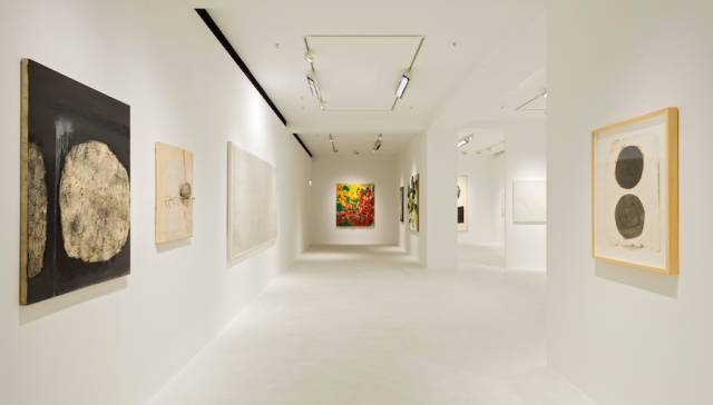 申请方式: 请投递简历至: moxian@pearllamfineart.com 或 juliana@pearllamgalleries.com