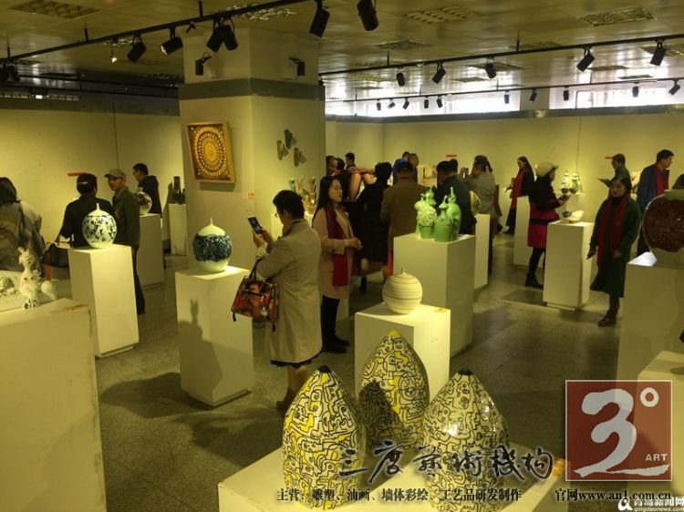 也表达了艺术家们在作品创作中的思考与追求