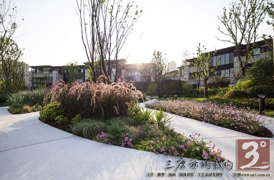 and the completeness of three or four generations living together.Landscaping is often pinned on gorgeous flowers