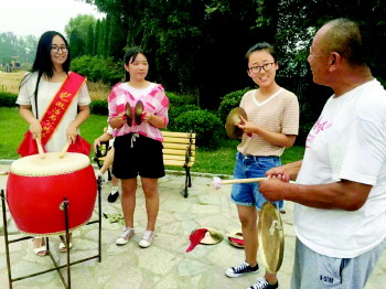 聊城大学政管学院举办“走进民间艺术”活动