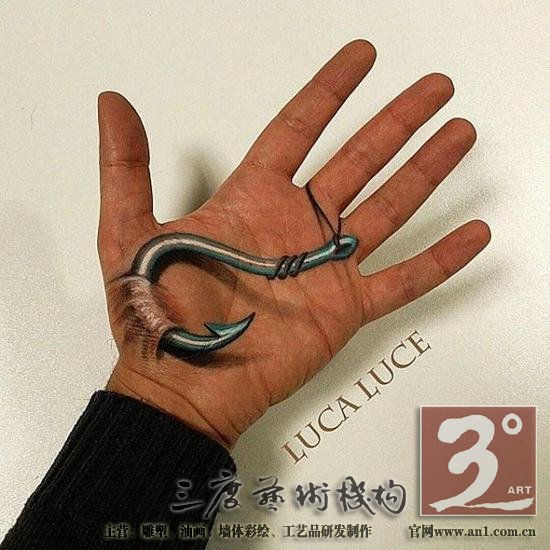 意大利艺术家打造“3D手掌画”