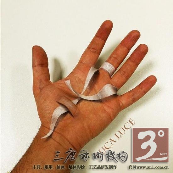 意大利艺术家打造“3D手掌画”