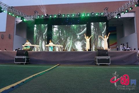 孟夏五月 尽展艺术之花金堂中学外国语实验学校举行艺术活动月综合文艺汇演
