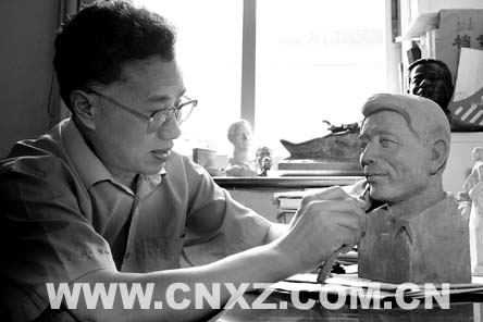 雕塑家李本华耗时20余年鼎力之作明年竣工(图)