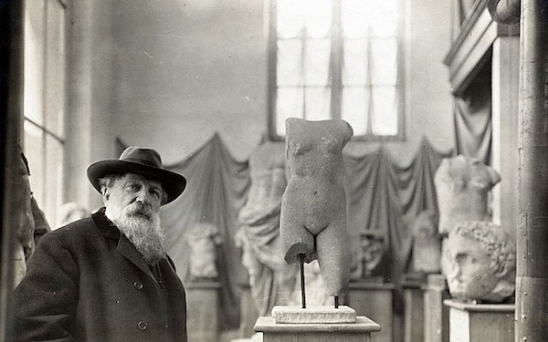 对克孜尔石窟进行了系统的整理、记录