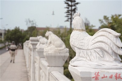 金鸡大桥被毁汉白玉石雕已修复