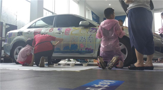 快来看看我们可爱的小宝宝都画了什么